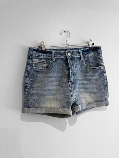 Pre Owned High-Waisted Mid-Wash Denim Shorts