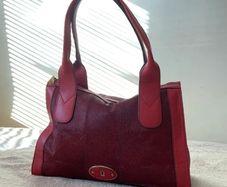 Fossil Tote bag
