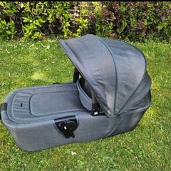 Joolz aer bassinet & rain cover