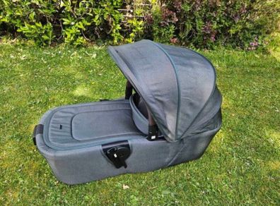 Joolz aer bassinet & rain cover