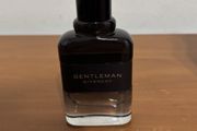 Givenchy - Gentleman Boisee