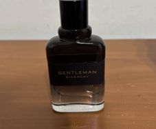 Givenchy - Gentleman Boisee