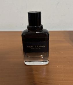 Givenchy - Gentleman Boisee