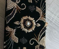 folkster forest green embroidered handbag with gold chain shoulder strap
