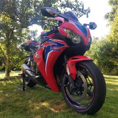 Honda cbr 1000rr fireblade sc59