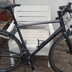 Giant Contend Size ML - Claris 8 speed