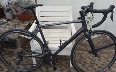 Giant Contend Size ML - Claris 8 speed