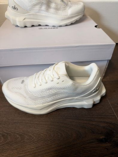 Alo shoes size 6uk