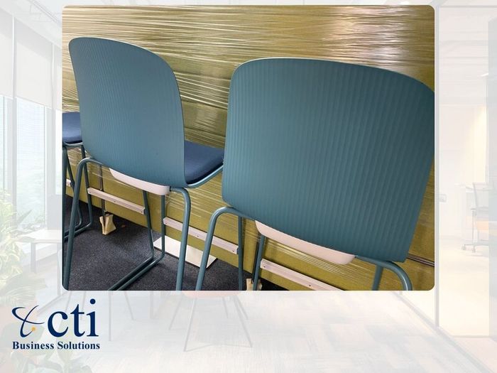 4 X Steelcase Cavatina Canteen High Stools-Grade A