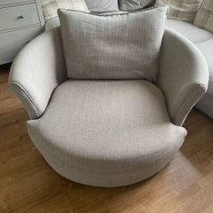 Swivel chair