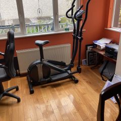 Cross Trainer
