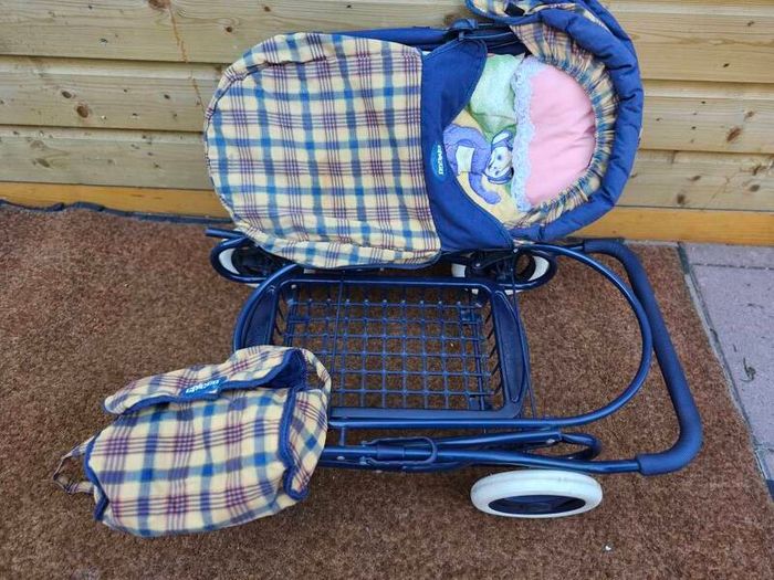 Vintage Chicco Dolls Pram