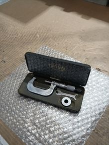 micrometer. Moore and wright. 1-2 inch.