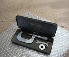 micrometer. Moore and wright. 1-2 inch.