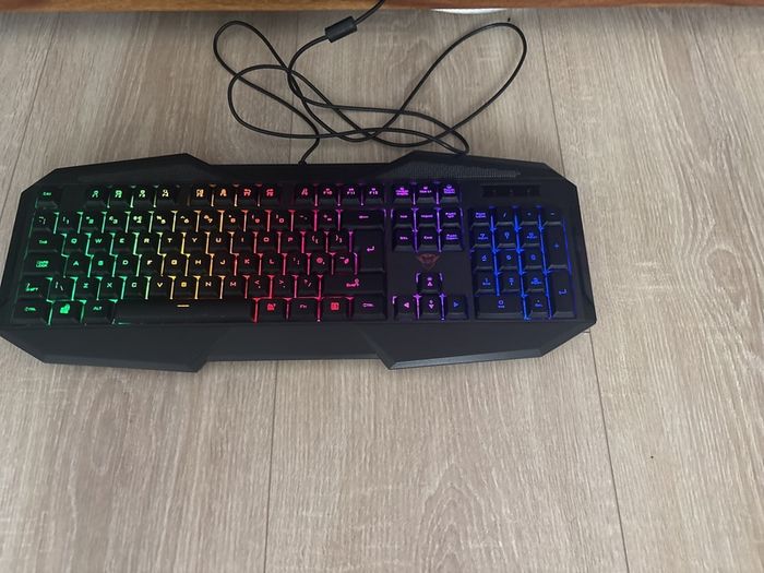 Keyboard