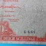 Irish 1964 Lavery ten shilling banknote in Fine  condition Image 2