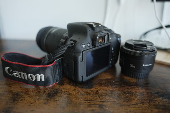 Canon 700D