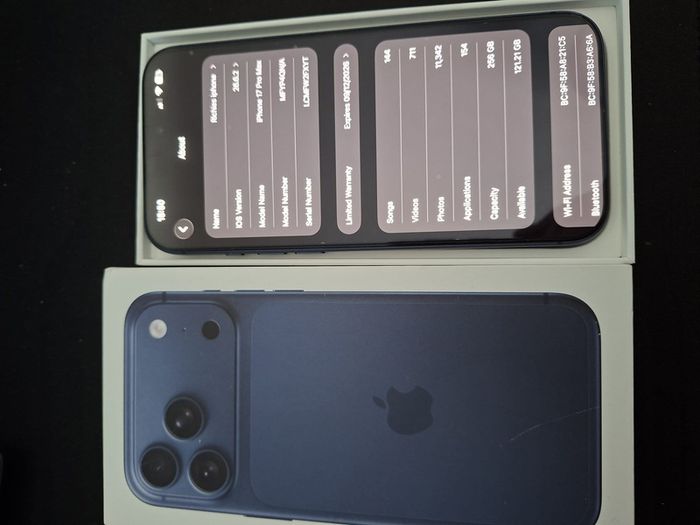 Iphone 17 Pro max, Navy, Sim free, 256Gb