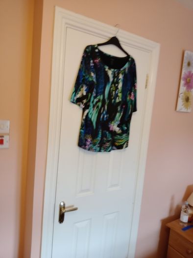 Ladies Tops Buy 1get 1 Free