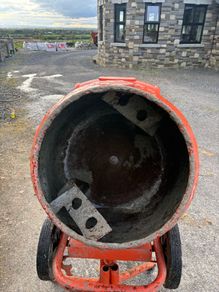 Honda GX 120 cement mixer with stand