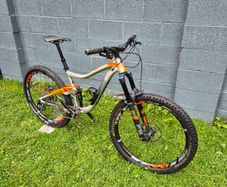 Giant Trance 1