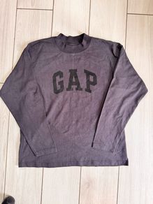 YZY X GAP longsleeves