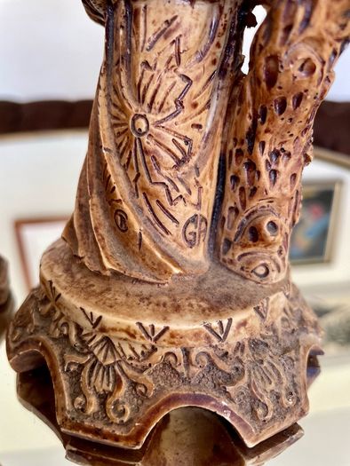 Vintage Oriental Resin Sculptured Figures Traditional Attire 1970s