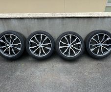 BMW X4 genuine 20" alloy wheels and tyres
