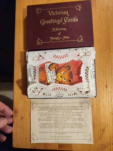 Beautiful Set Of 25 Reproduction  Vicorian Greeting Cards Of The Period 1860-1890 In Presentation Box. In Very Good Condition.