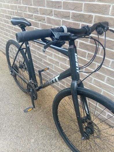 Giant Escape XL Hybrid Bike