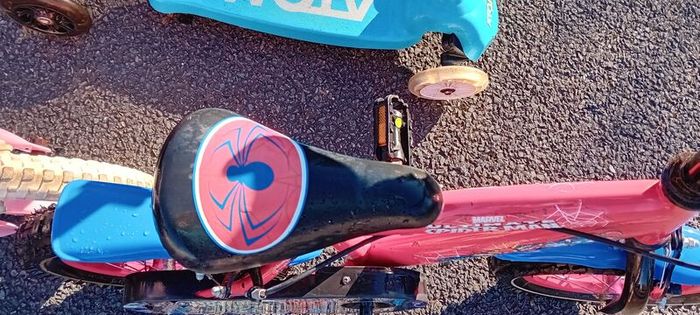 Kids Bikes & Scooters