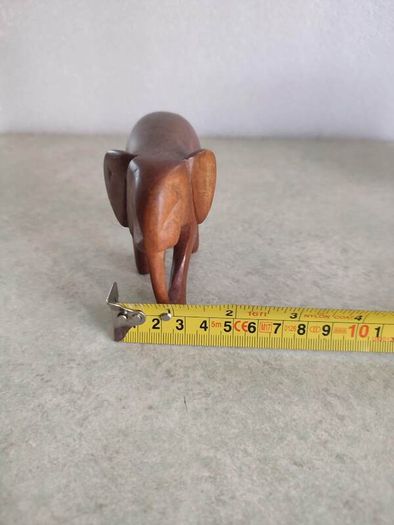 Small wooden elephant figurine, stylised elephant ornament with beautiful grain. Carved elephant collectible