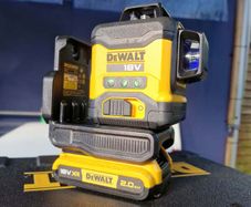 Brand new!!!  3 Lines green laser Dewalt New model