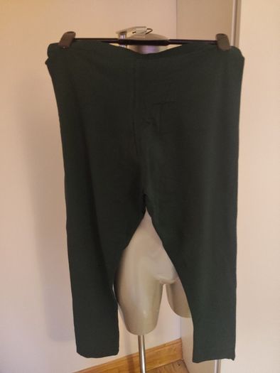 BNWT green Atmosphere leggings size UK18 EU46 Postage included