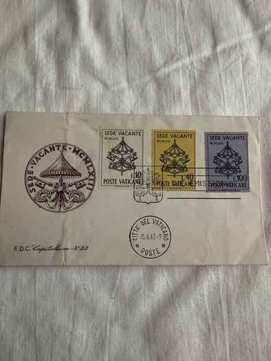 World stamp collection from 1933 onwards including a first day cover from The Vatican 1963