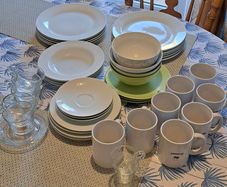 plates & mugs