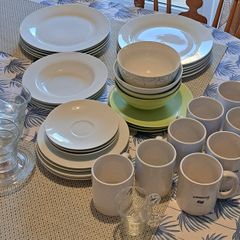 plates & mugs