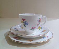 Vintage Tea Trio Royal Vale