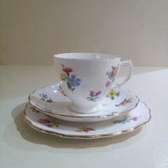Vintage Tea Trio Royal Vale