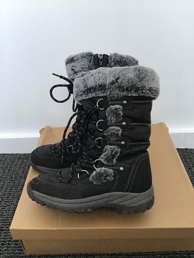 Girls winter boots, size1 (33)