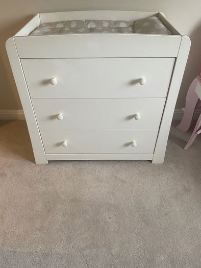 Mamas and Papas Sleigh Cot Bed and Changing Table