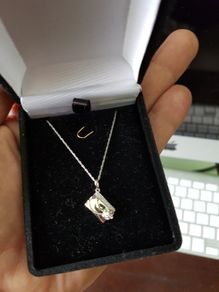 10 karat gold and natural diamond necklace