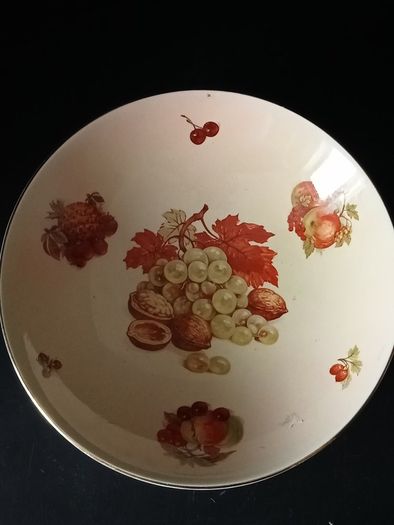 Royal Worcester Palissy 'Royale Fruit Collection Bowl