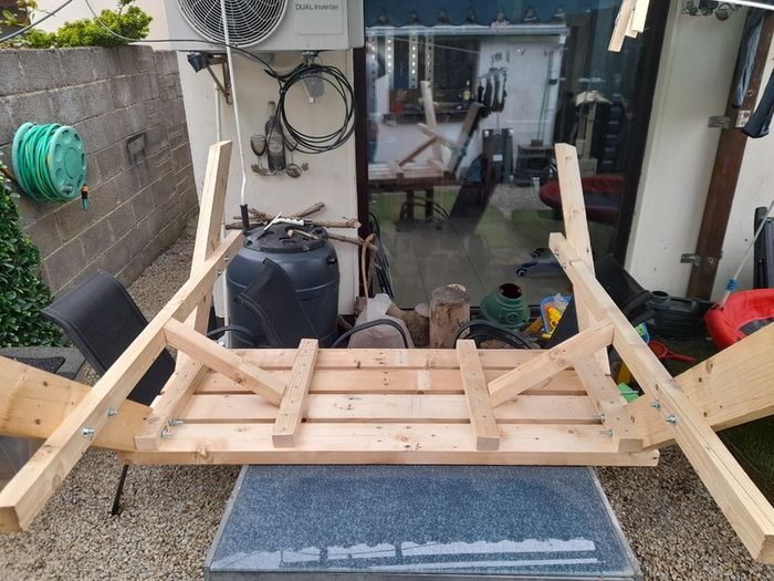 Heavy Duty Outdoor picnic table