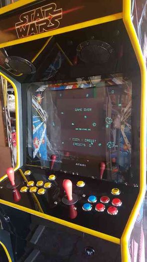 Arcade Cabinet Machine