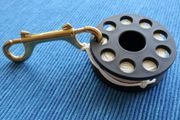 Compact Reel. 30 m Line and Carabiner. Mares