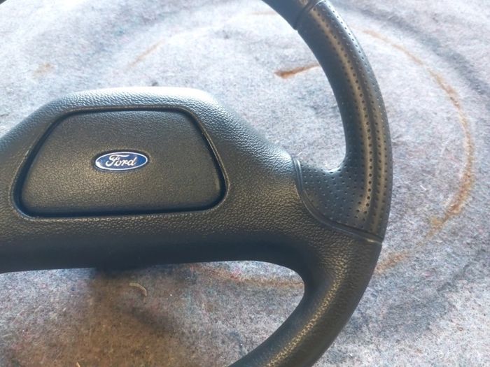 Escort RS turbo/XR3i steering wheel