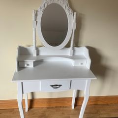 Dressing table