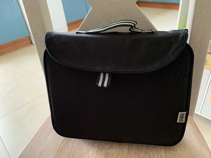 Travel booster seat