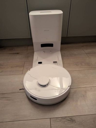 Dreame D10 plus ( quick sell ) robot hoover
